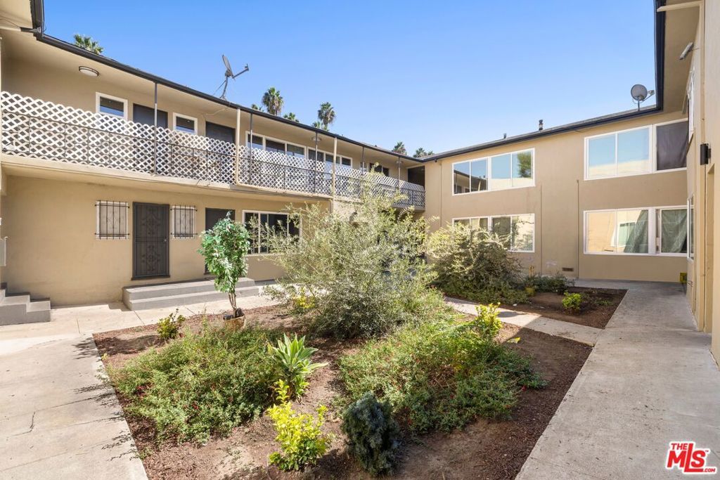 4646 Coliseum Street, Los Angeles, CA 90016 — photo 4