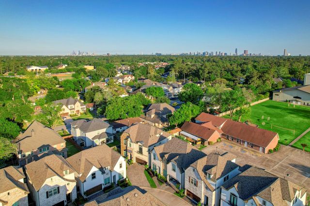 1602 E Rose Terrace Lane, Houston, TX 77055
