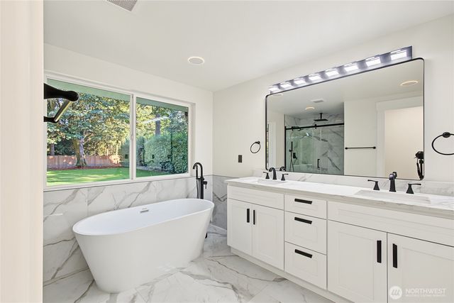 31222 22nd Avenue SW, Federal Way, WA 98023