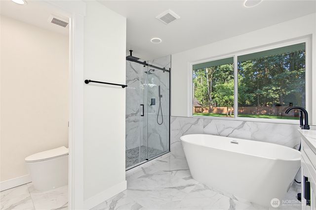 31222 22nd Avenue SW, Federal Way, WA 98023