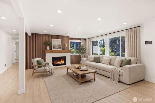 31222 22nd Avenue SW, Federal Way, WA 98023
