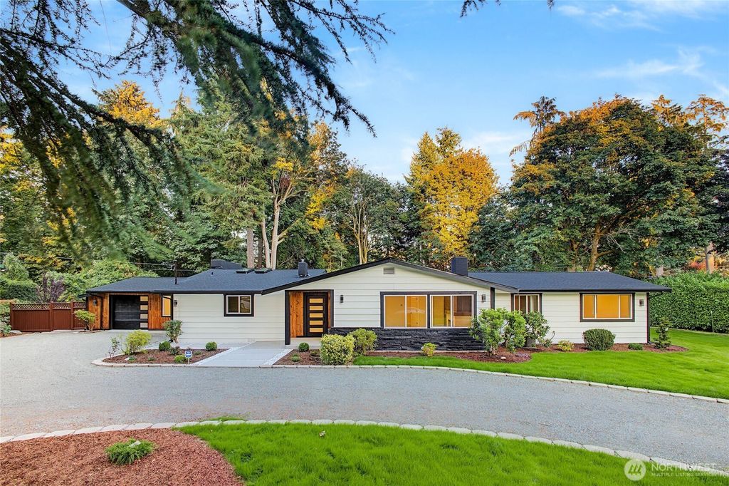 31222 22nd Avenue SW, Federal Way, WA 98023