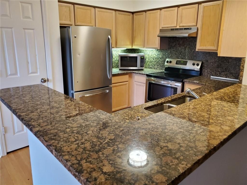 3777 Peachtree NE Road 1722, Atlanta, GA 30319