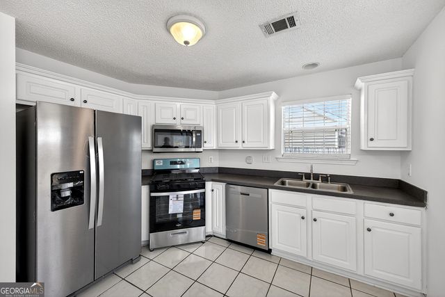 568 Ransom Way, Stockbridge, GA 30281