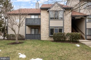 4904-B DUNBARTON RD, Mount Laurel, NJ 08054