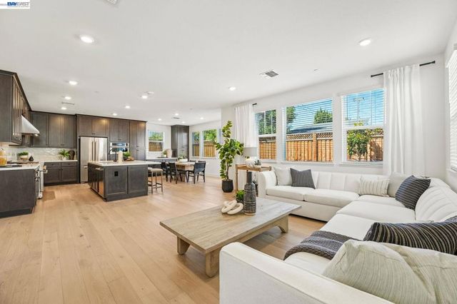 800 Abigail, Walnut Creek, CA 94598
