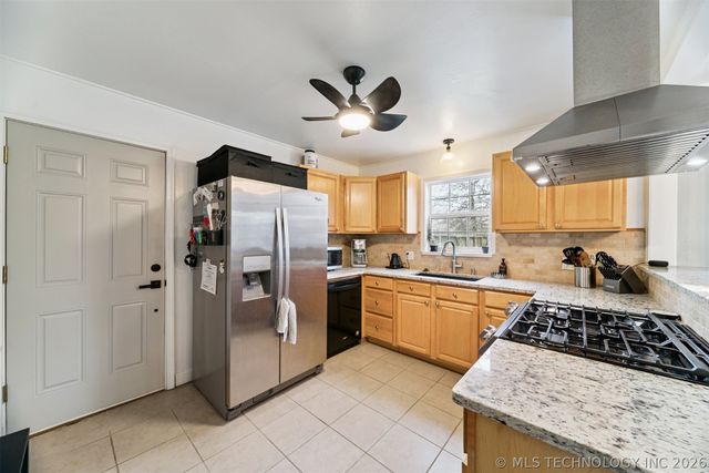 4243 Riverside Drive, Tulsa, OK 74105