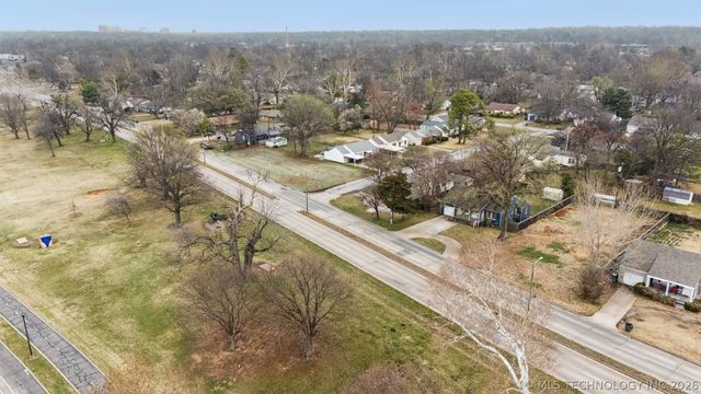 4243 Riverside Drive, Tulsa, OK 74105