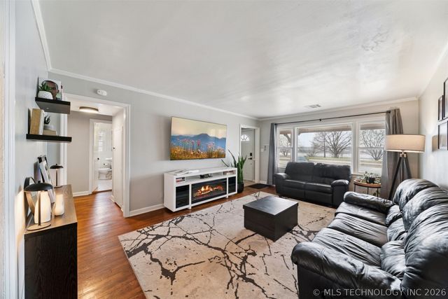 4243 Riverside Drive, Tulsa, OK 74105