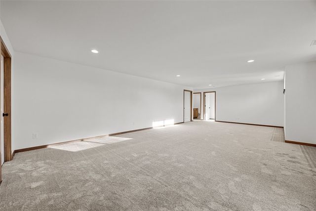 219 McCarran Avenue NE, Cedar Rapids, IA 52402