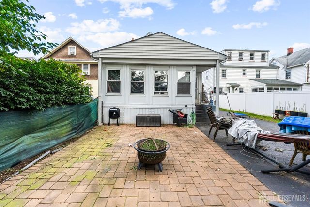 40 Richter Avenue, Milltown, NJ 08850