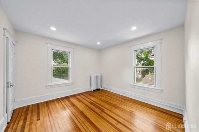 40 Richter Avenue, Milltown, NJ 08850