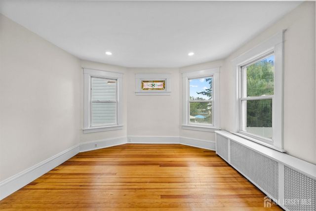 40 Richter Avenue, Milltown, NJ 08850
