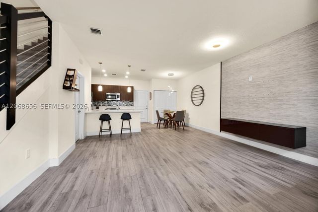 4691 NW 83rd Pkwy, Doral, FL 33166