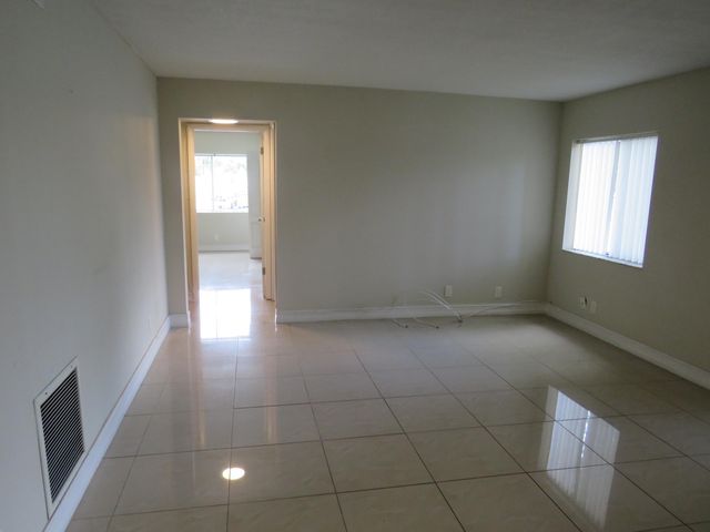 335 Pine Ridge Circle D-1, Greenacres, FL 33463