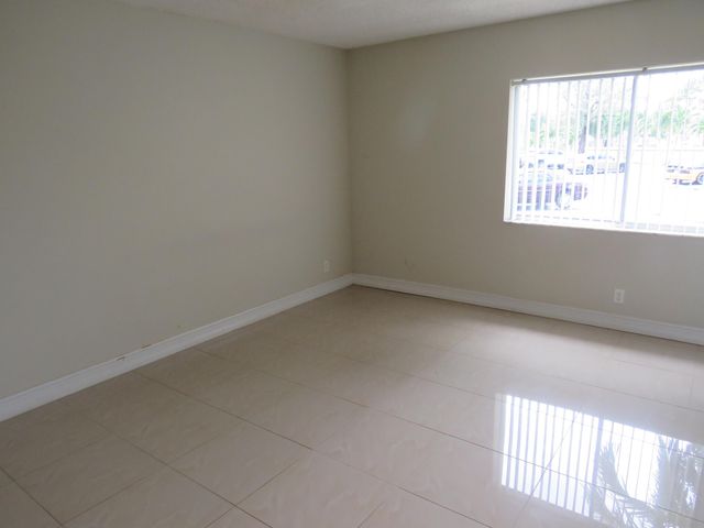 335 Pine Ridge Circle D-1, Greenacres, FL 33463