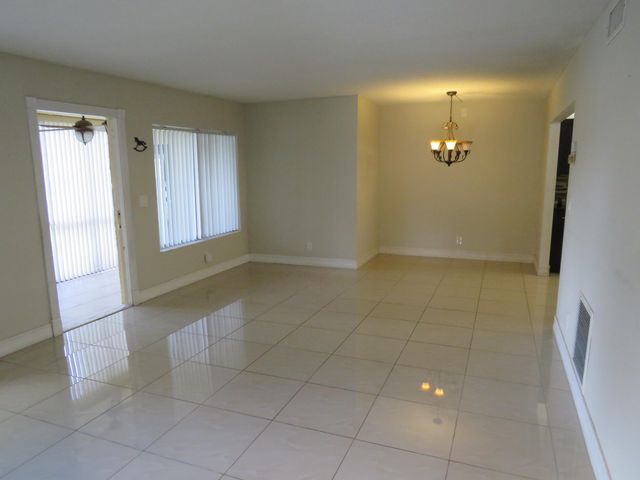 335 Pine Ridge Circle D-1, Greenacres, FL 33463