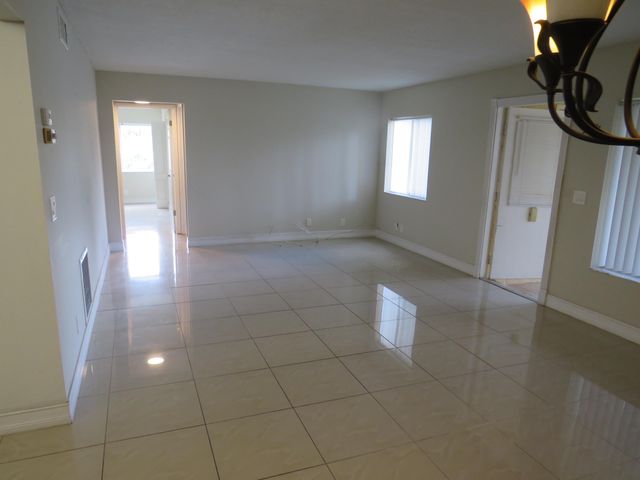335 Pine Ridge Circle D-1, Greenacres, FL 33463