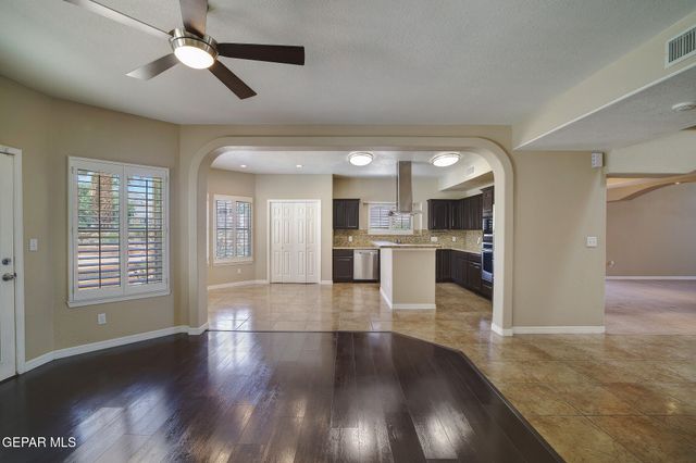 1337 EMERALD GATE Lane, El Paso, TX 79936