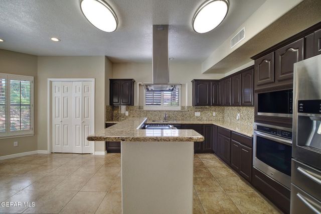 1337 EMERALD GATE Lane, El Paso, TX 79936