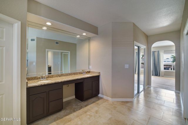 1337 EMERALD GATE Lane, El Paso, TX 79936