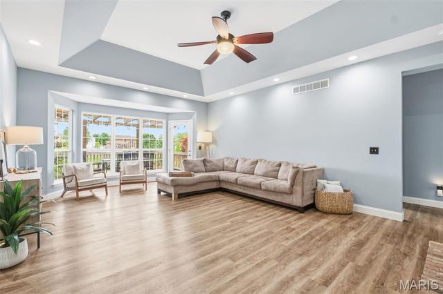 1387 Norwood Hills Drive, O'fallon, MO 63366