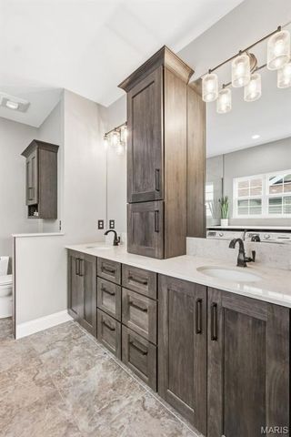 1387 Norwood Hills Drive, O'fallon, MO 63366