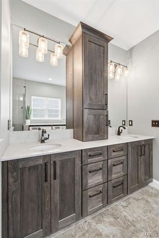 1387 Norwood Hills Drive, O'fallon, MO 63366