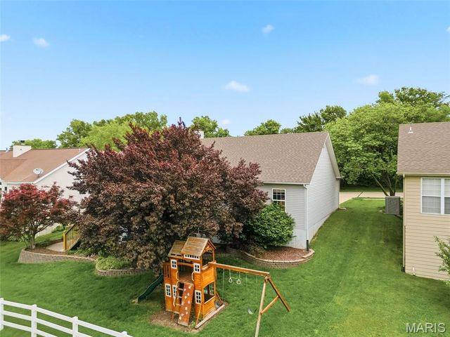 1387 Norwood Hills Drive, O'fallon, MO 63366