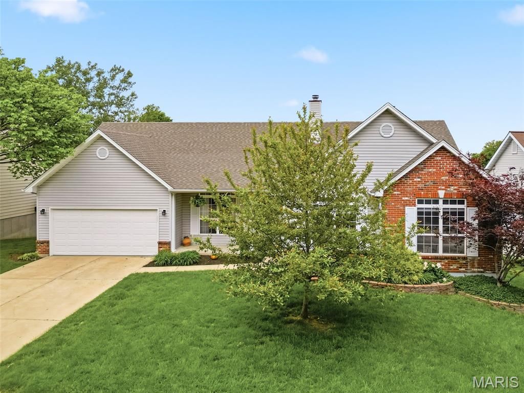 1387 Norwood Hills Drive, O'fallon, MO 63366