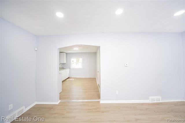 22675 Santa Maria Street, Detroit, MI 48219