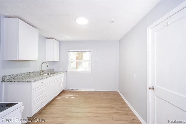22675 Santa Maria Street, Detroit, MI 48219