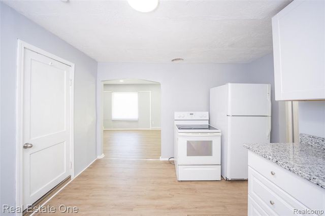 22675 Santa Maria Street, Detroit, MI 48219