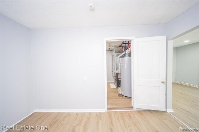 22675 Santa Maria Street, Detroit, MI 48219