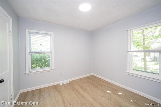 22675 Santa Maria Street, Detroit, MI 48219