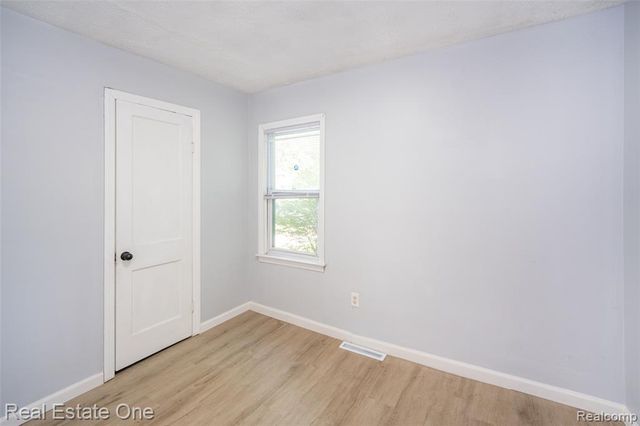22675 Santa Maria Street, Detroit, MI 48219