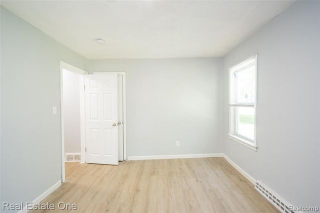 22675 Santa Maria Street, Detroit, MI 48219
