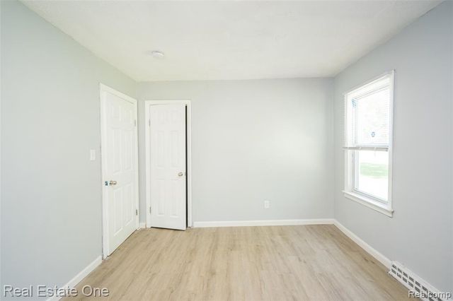 22675 Santa Maria Street, Detroit, MI 48219