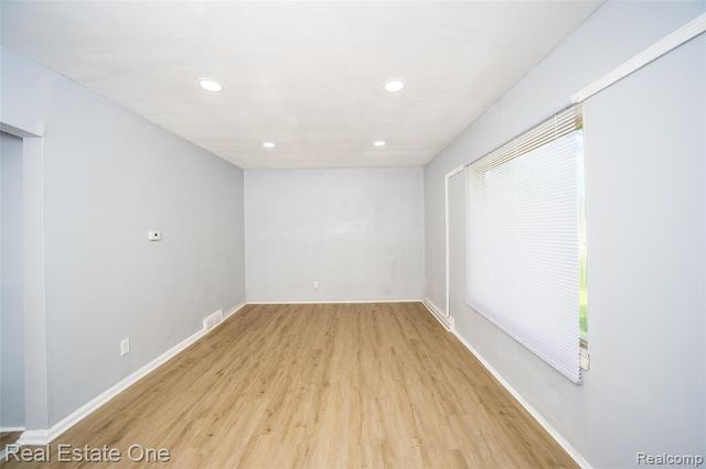 22675 Santa Maria Street, Detroit, MI 48219