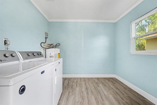 1802 E WOOD STREET, Tampa, FL 33604