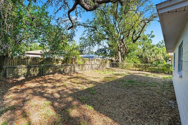 1802 E WOOD STREET, Tampa, FL 33604