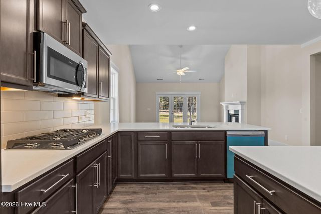 154 Moonlit Drive, Aberdeen, NC 28315