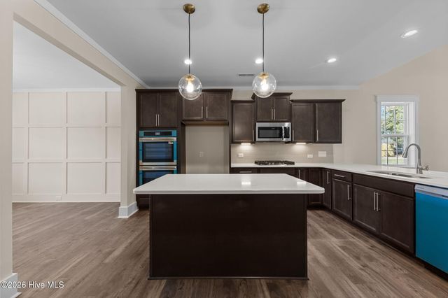 154 Moonlit Drive, Aberdeen, NC 28315