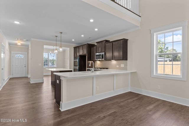 154 Moonlit Drive, Aberdeen, NC 28315