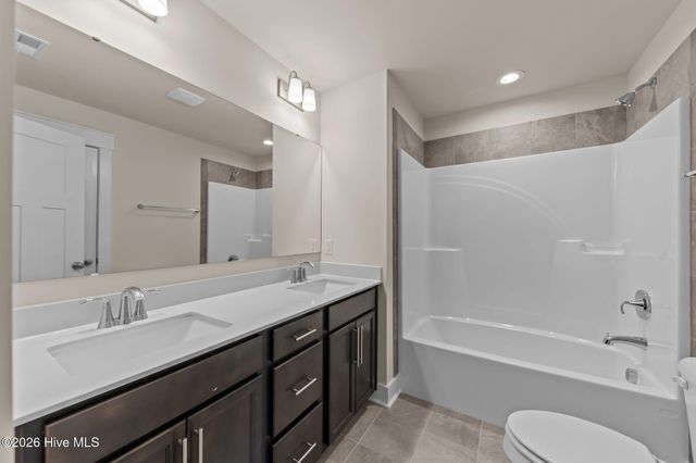 154 Moonlit Drive, Aberdeen, NC 28315