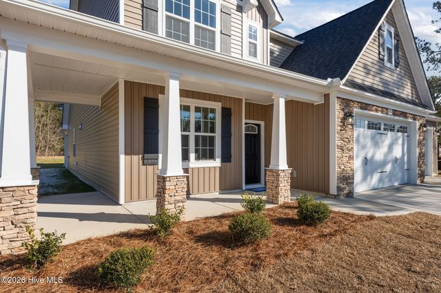 154 Moonlit Drive, Aberdeen, NC 28315