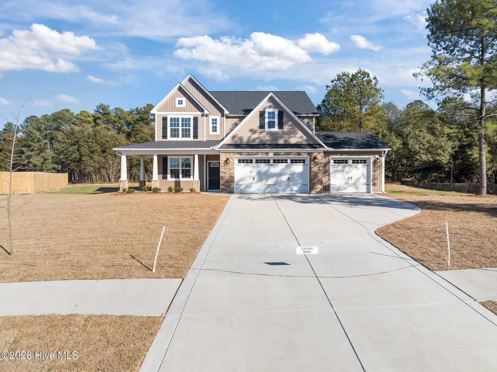 154 Moonlit Drive, Aberdeen, NC 28315