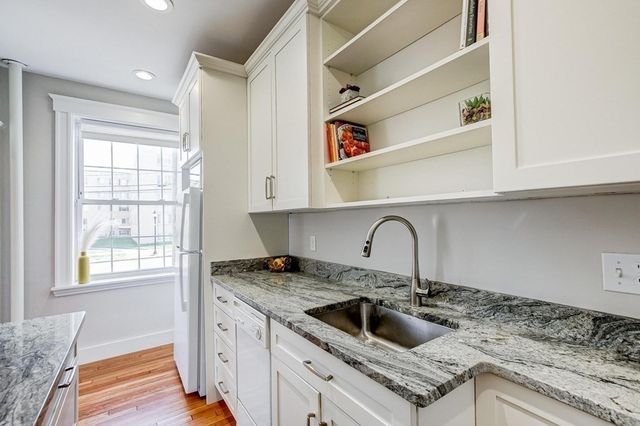 230 Mass Ave 2, Arlington, MA 02474