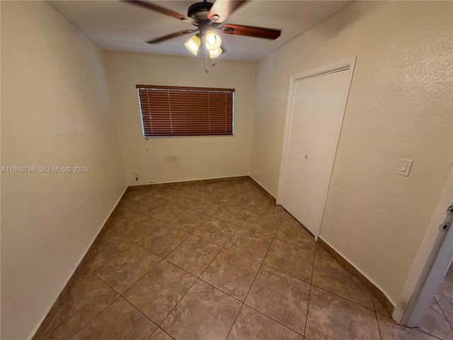 6090 W 5th Ln, Hialeah, FL 33012