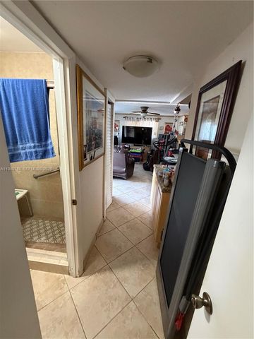 6090 W 5th Ln, Hialeah, FL 33012